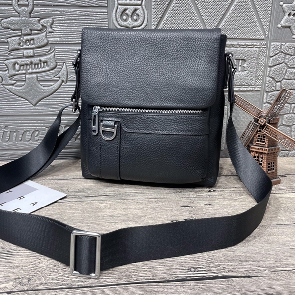 スーパーコピーブランドバッグ背面デザイン